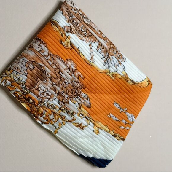 Elegant Orange and Cream Scarf G11 - Picture 3 of 4